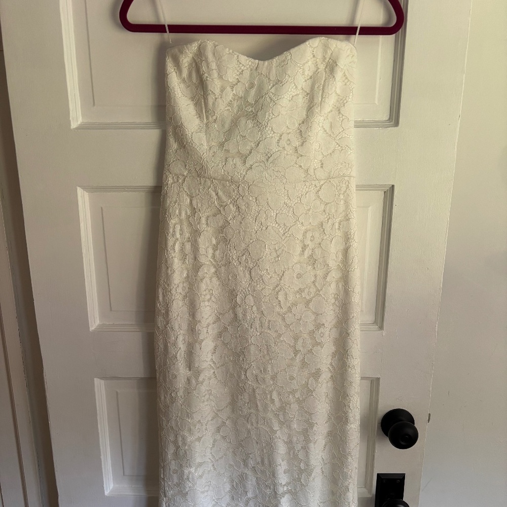 Bardot white Sheath V-Neck Sleeveless